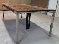 Zeer grote bureautafel met massief houten planken blad - afbeelding 3 van  6