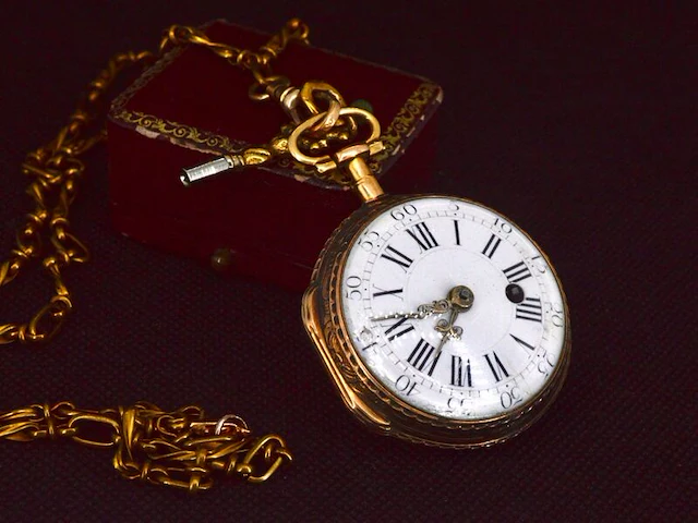 Zeer zeldzaam driekleurig gouden zakhorloge - afbeelding 1 van  14