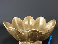 Zeer zware oude bloemvormige schaal - afbeelding 1 van  5