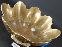 Zeer zware oude bloemvormige schaal - afbeelding 2 van  5