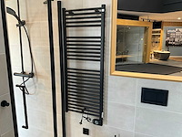 Zehnder - aura - designradiator 50 x 123 cm - afbeelding 1 van  9