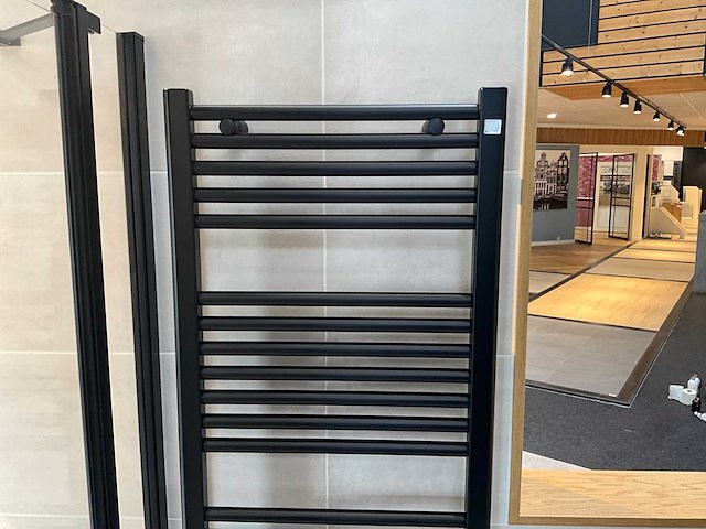 Zehnder - aura - designradiator 50 x 123 cm - afbeelding 5 van  9
