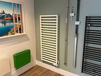Zehnder - designradiator 60 x 143 cm - afbeelding 1 van  7
