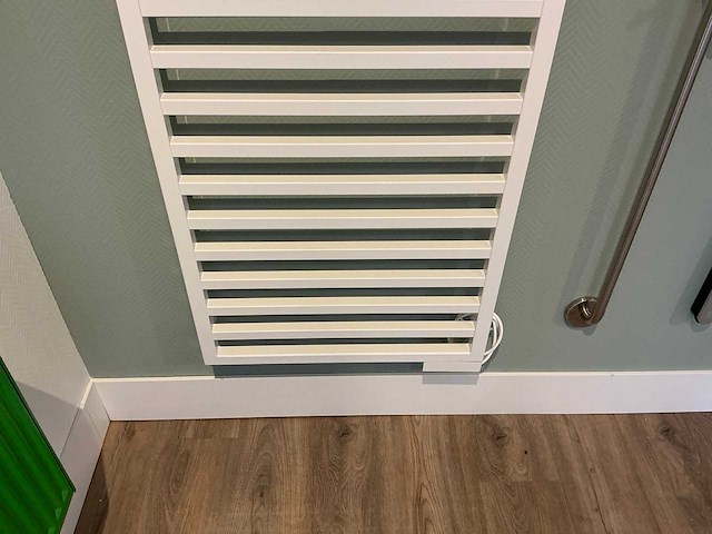 Zehnder - designradiator 60 x 143 cm - afbeelding 5 van  7