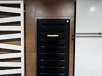 Zehnder - metropolitan bar e - designradiator 50 x 154 cm - afbeelding 2 van  7