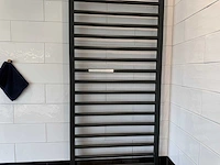 Zehnder - subway e - designradiator 60 x 155 cm - afbeelding 4 van  7
