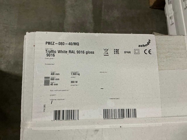 Zehnder aura 40x86x4cm designradiator (11x) - afbeelding 3 van  4