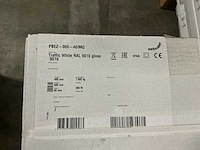 Zehnder aura 40x86x4cm designradiator (11x) - afbeelding 3 van  4