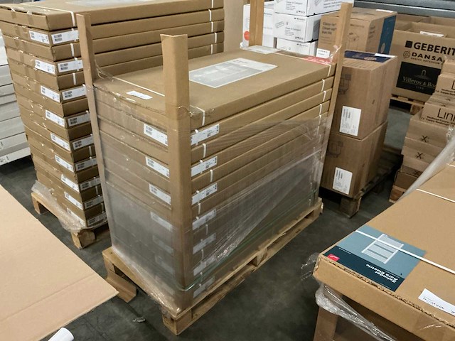 Zehnder aura 50x98x4cm designradiator (14x) - afbeelding 4 van  4