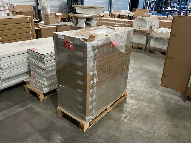 Zehnder aura 50x98x4cm designradiator (18x) - afbeelding 2 van  4