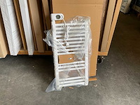 Zehnder aura designradiator elektrisch 79x40 cm - afbeelding 1 van  3
