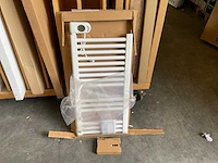 Zehnder aura designradiator elektrisch 86x40 cm - afbeelding 1 van  4