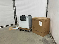Zehnder comfoair e 300 r rf ventilatie systeem - afbeelding 1 van  9