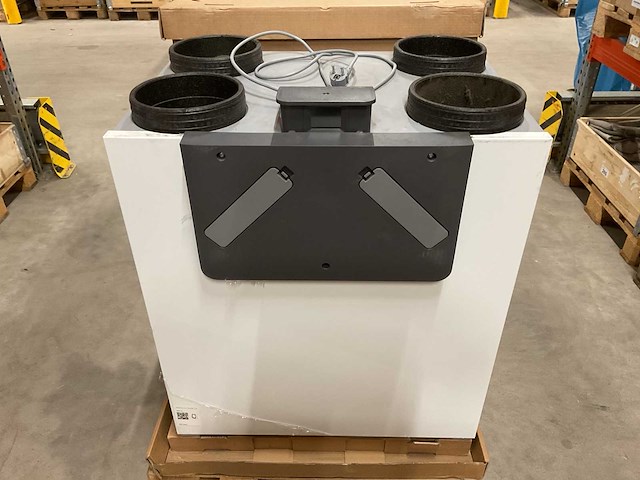 Zehnder comfoair e 400 l rf wtw-unit - afbeelding 1 van  7
