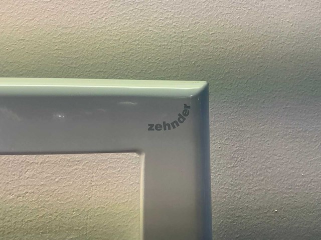 Zehnder designradiator - afbeelding 3 van  3