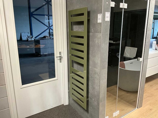Zehnder metropolitan designradiator - afbeelding 1 van  7