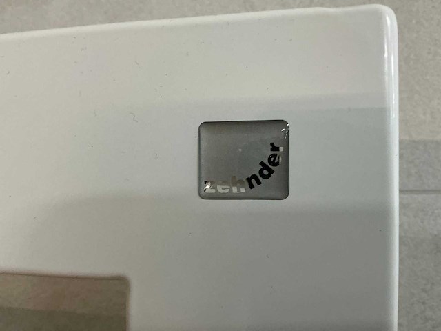 Zehnder metropolitan designradiator - afbeelding 3 van  3