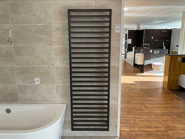 Zehnder quaro designradiator - afbeelding 2 van  6