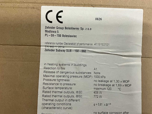 Zehnder subway decorradiator 1549x600 772w - afbeelding 4 van  4