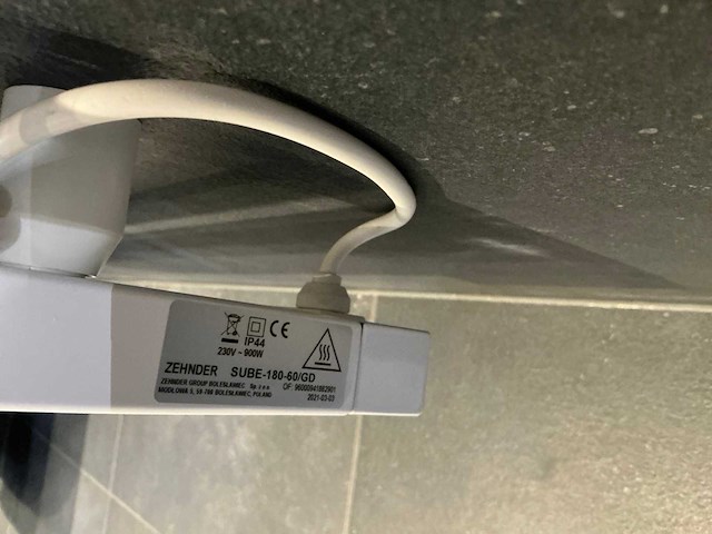 Zehnder subway elektrische designradiator - afbeelding 3 van  5