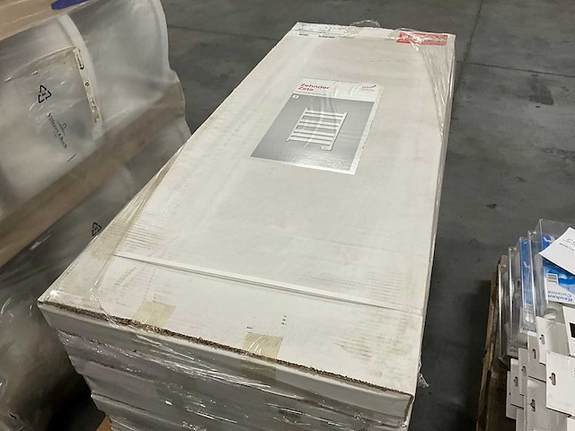 Zehnder zeta elek. designradiator 1274x500 - afbeelding 4 van  5