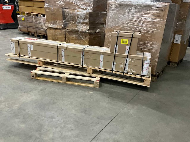 Zehnder zrv544/1 radiavector designradiator 2600mm - afbeelding 3 van  8