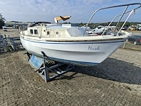 Zeilboot zonder mast, 2002