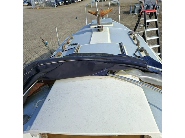 Zeilboot zonder mast, 2002 - afbeelding 37 van  38