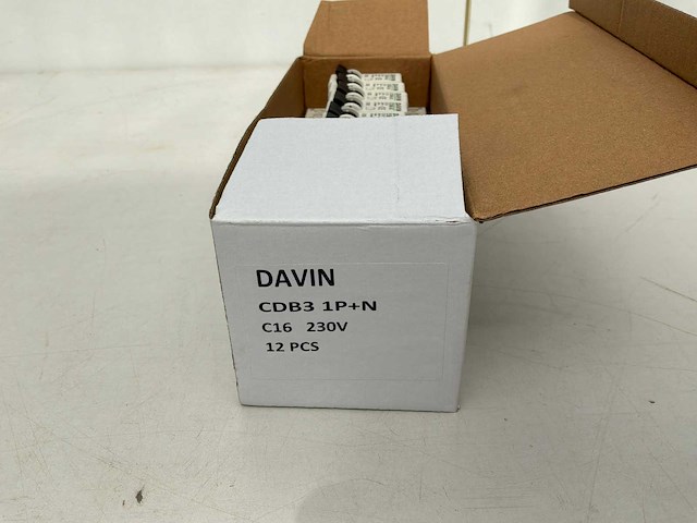 Zekeringsautomaten 16 amp 12x - afbeelding 3 van  3