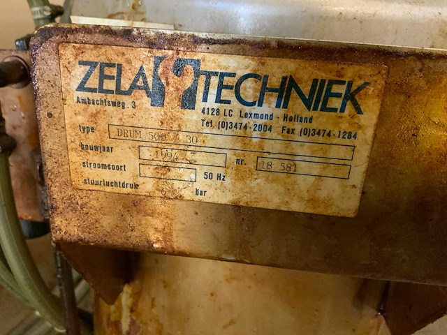 Zela 500 bakplaten invetspuit inclusief spuitpistool, drumvat en airpress compressor - afbeelding 5 van  6