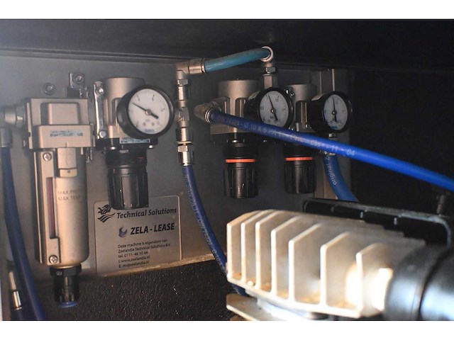 Zela basic 500 rvs invet spuitmachine - afbeelding 7 van  8