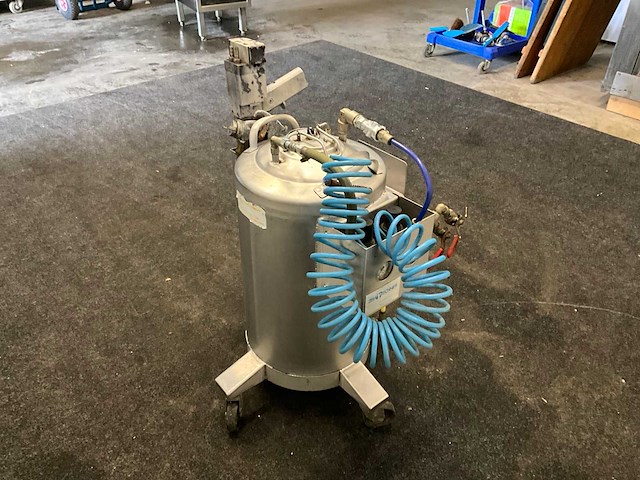Zela blikkenspuit machine - afbeelding 6 van  9