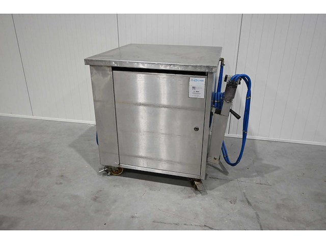 Zela rvs invetmachine met 2 invet pistolen - afbeelding 1 van  7