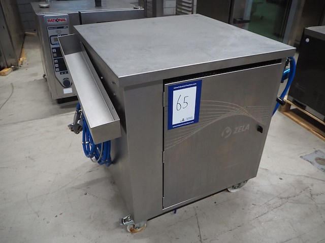 Zela - afbeelding 2 van  9