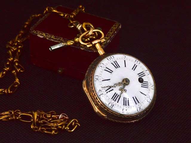 Zeldzaam driekleurig gouden zakhorloge - afbeelding 1 van  11