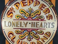 Zeldzame 12-inch picture disc vinylplaat van the beatles uit 1978 van hun iconische album sgt. pepper's lonely hearts club band (capitol/emi) - afbeelding 3 van  4