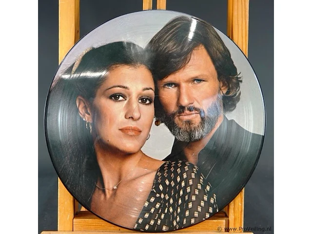 Zeldzame amerikaanse picture disc lp van het album natural act van het muzikale duo kris kristofferson en rita coolidge uit 1979, uitgebracht op a&m records (catalogusnummer pr-4690) - afbeelding 2 van  4