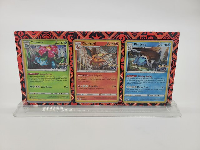 Zeldzame pokémon kaarten in frame - afbeelding 1 van  10
