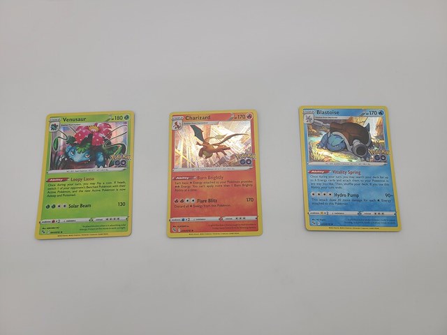 Zeldzame pokémon kaarten in frame - afbeelding 7 van  10