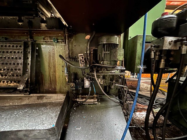 Zelezarna ravne - 1990 - vps 250-600-1200 - hydraulische pers - afbeelding 16 van  78