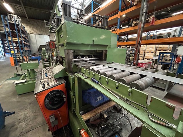Zelezarna ravne - 1990 - vps 250-600-1200 - hydraulische pers - afbeelding 32 van  78
