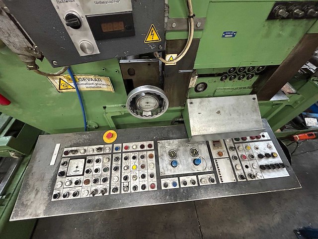 Zelezarna ravne - 1990 - vps 250-600-1200 - hydraulische pers - afbeelding 35 van  78