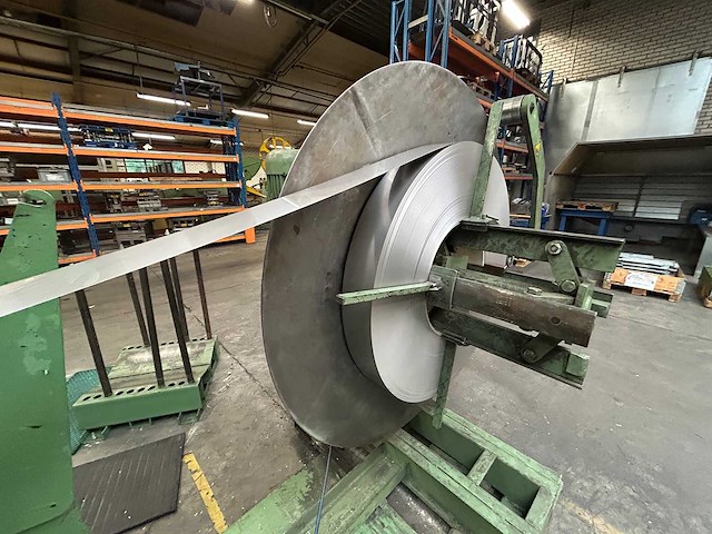 Zelezarna ravne - 1990 - vps 250-600-1200 - hydraulische pers - afbeelding 24 van  28