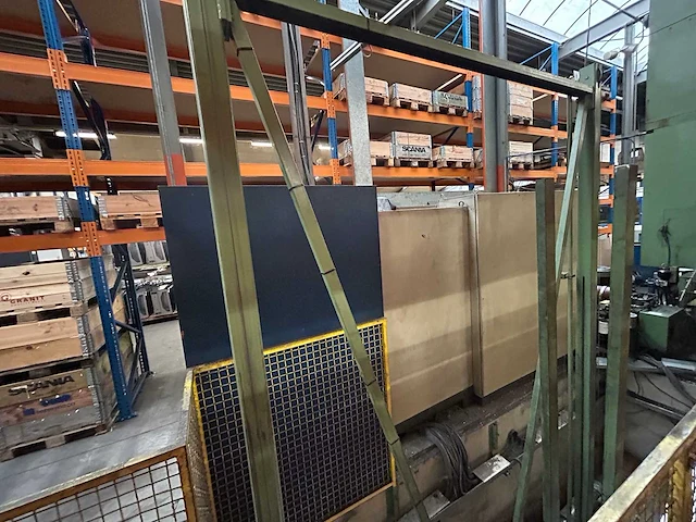 Zelezarna ravne - 1990 - vps 250-600-1200 - hydraulische pers - afbeelding 20 van  86