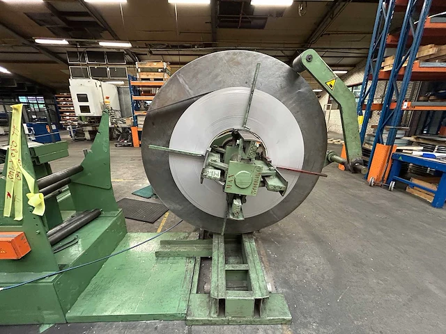 Zelezarna ravne - 1990 - vps 250-600-1200 - hydraulische pers - afbeelding 42 van  86