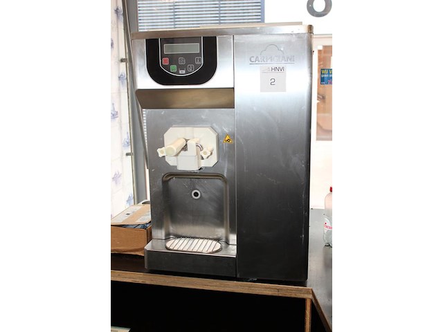 Zelf pasteuriserende 1-kraans softijsmachine carpigiani 191 steel sp p. vermoedelijk bouwjaar 2009. - afbeelding 2 van  3