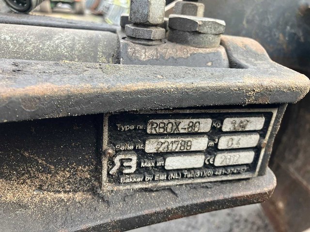 Zelfbouw - 1990 - 1990 zelfbouw kipper met 2x haakarmbak met kraan - afbeelding 9 van  18