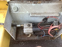 Zelfbouw - u bouw - hydraulische - boottrailer - afbeelding 3 van  8