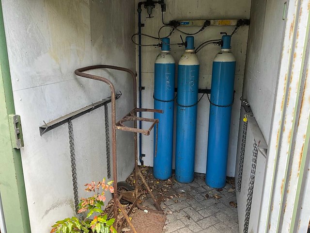 Zelfbouw gasfles opslag - afbeelding 9 van  13