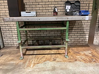 Zelfbouw stalen tafel - afbeelding 1 van  3